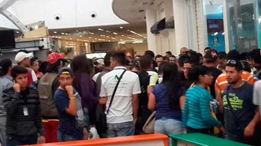 Hombre con baño de sangre causó pánico en el Sambil de San Cristóbal