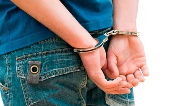 Detenido joven que asesinó a tres policías