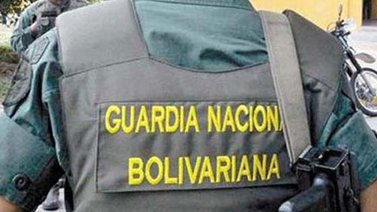 Mataron a un guardia nacional y a un escolta para robarlos