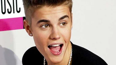 Zapatos de Justin Bieber se subastaron por 62 mil dólares