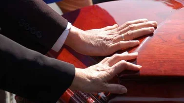Muerte de obeso de 332 kilos causa problemas para funeral