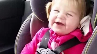 Niña causa sensación por imitar a Taylor Swift