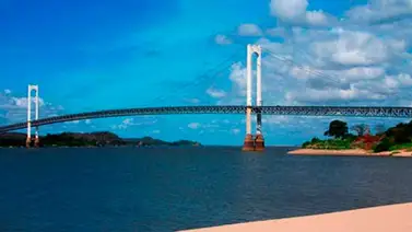 Puente Angostura sobre el río Orinoco arriba a sus 48 años Puente Angostura sobre el río Orinoco arriba a sus 48 años