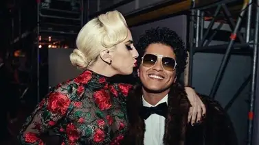 Lady Gaga y Bruno Mars se unen en “Die With a Smile” Lady Gaga y Bruno Mars se unen en “Die With a Smile”