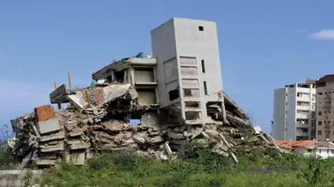 A 15 años de la tragedia de Vargas: Reconstrucción en cámara lenta A 15 años de la tragedia de Vargas: Reconstrucción en cámara lenta