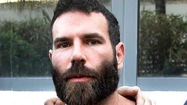 Liberan en Los Ángeles al "rey de Instagram" Dan Bilzerian