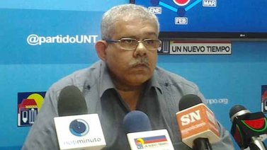 Elías Matta: Ahora es que van aprobar la ley que propusimos y engavetaron