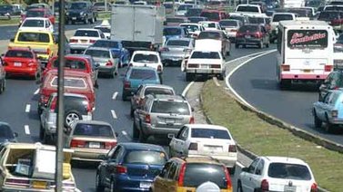 Así se encuentra el tráfico en varias vías de Caracas