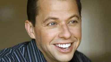 Jon Cryer: Fue muy complicado lidiar con Charlie Sheen
