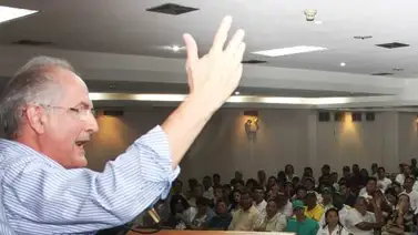 Ledezma le dice "vende patria" a Maduro Ledezma le dice "vende patria" a Maduro