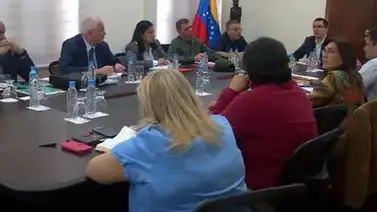 Arreaza invita a médicos y estudiantes de medicina en lucha contra ébola Arreaza invita a médicos y estudiantes de medicina en lucha contra ébola