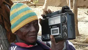 La radio, una herramienta eficaz contra el ébola en África La radio, una herramienta eficaz contra el ébola en África
