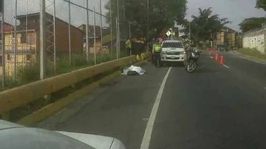Hallan dos cuerpos maniatados en la Cota Mil