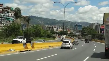 Esta noche cerrarán tramo entre La Urbina y Distribuidor Macaracuay Esta noche cerrarán tramo entre La Urbina y Distribuidor Macaracuay
