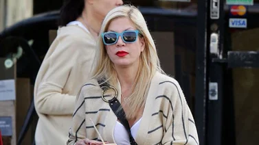 Tori Spelling en cuarentena por posible caso de ébola