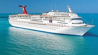Aíslan a una mujer en un crucero con un posible caso de ébola
