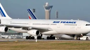 España clausura avión de Air France por posible caso de ébola España clausura avión de Air France por posible caso de ébola