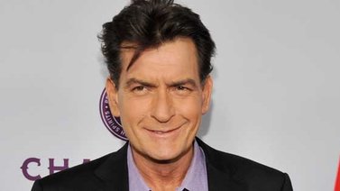 Demandan a actor Charlie Sheen por lesiones