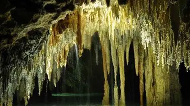 Descubren en Israel una amplia cueva de estalactitas Descubren en Israel una amplia cueva de estalactitas