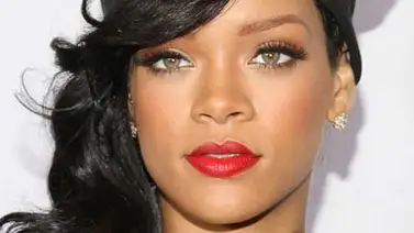 Filtran fotos desnudas de la cantante Rihanna Filtran fotos desnudas de la cantante Rihanna