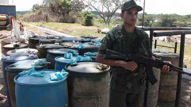 Detenidos cinco buques pesqueros por tráfico de combustible en Falcón
