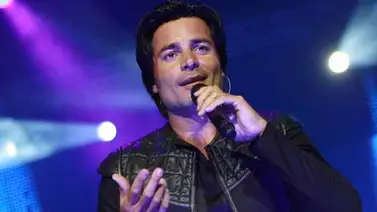 Chayanne sigue mandando flores Chayanne sigue mandando flores