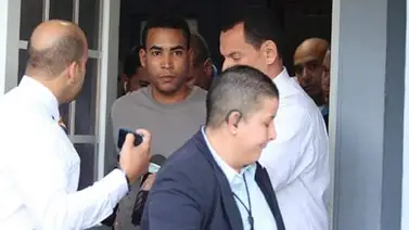 Detienen a Don Omar por violencia de género Detienen a Don Omar por violencia de género