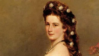 Subastan un centenar de pinturas y dibujos familiares de la emperatriz Sisi