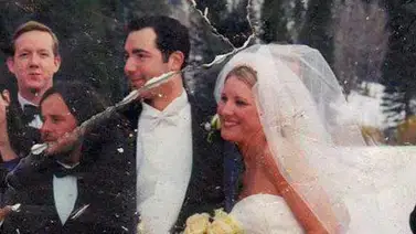 Encuentran una foto de boda en los escombros del atentado del 11-S Encuentran una foto de boda en los escombros del atentado del 11-S