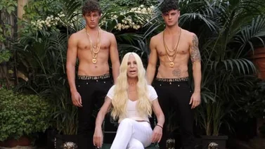 ¡CON ESTILO! Donatella Versace se echó un baño de agua helada