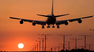 Un avión retrasa su aterrizaje porque se durmieron los controladores