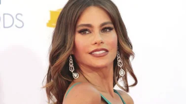Sofía Vergara "vibrante y sexy" con su línea de joyería