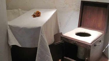 Nuevo museo en Praga expone inodoros y bacinillas
