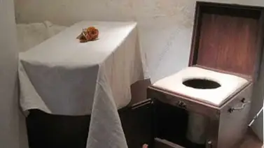 Nuevo museo en Praga expone inodoros y bacinillas Nuevo museo en Praga expone inodoros y bacinillas