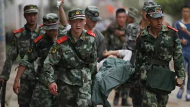 Ascienden a 381 los muertos por el terremoto en el suroeste de China
