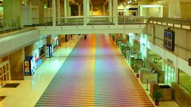 Restaurarán obra de Cruz Diez en Aeropuerto Internacional de Maiquetía Restaurarán obra de Cruz Diez en Aeropuerto Internacional de Maiquetía