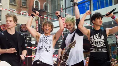 5 Seconds of Summer disfruta mucho más que unos segundos de verano