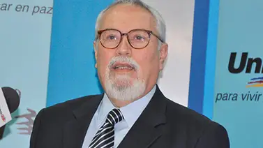 Aveledo pide a los partidos que reflexionen y actúen Aveledo pide a los partidos que reflexionen y actúen