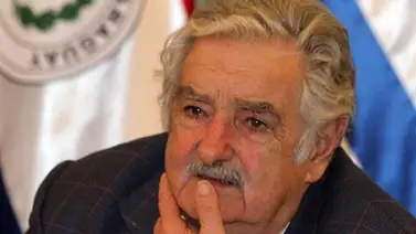 Mujica asistirá a actos conmemorativos por los 60 años del nacimiento de Chávez Mujica asistirá a actos conmemorativos por los 60 años del nacimiento de Chávez