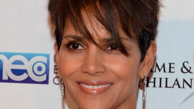Halle Berry visita escuelas pobres en Nicaragua