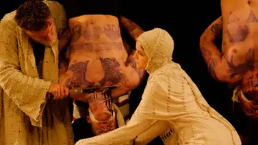 La sangrienta obra de Shakespeare que hace desmayar al público La sangrienta obra de Shakespeare que hace desmayar al público