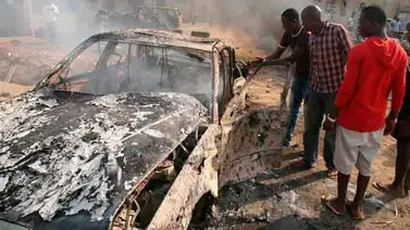Al menos 25 muertos por coche bomba en Nigeria Al menos 25 muertos por coche bomba en Nigeria