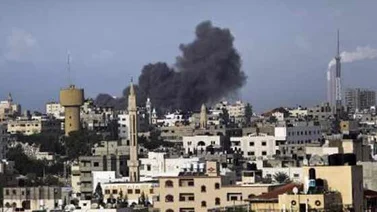 Cincuenta muertos y más de 200 heridos en bombardeos israelíes