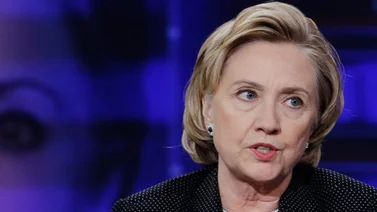 Hillary Clinton dice Europa debe liderar respuesta en caso avión siniestrado