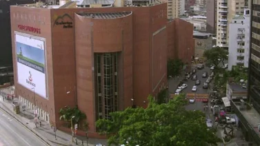 Asesinan a un joven en el centro comercial Galerías Ávila