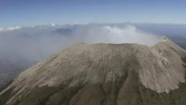 Volcán Chaparrastique en El Salvador presenta alta actividad interna Volcán Chaparrastique en El Salvador presenta alta actividad interna