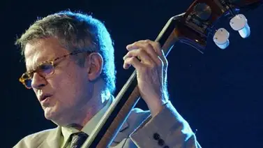Fallece a los 76 años el contrabajista de jazz, Charlie Haden Fallece a los 76 años el contrabajista de jazz, Charlie Haden