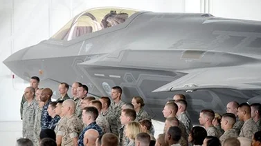 Exhibición de aviones F-35 sigue en duda