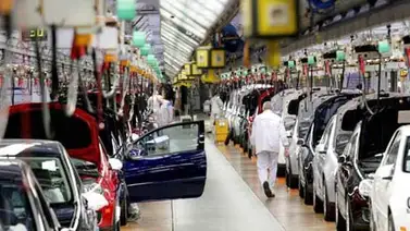 Industria automotriz denuncia "crisis sin precedentes" del sector Industria automotriz denuncia "crisis sin precedentes" del sector