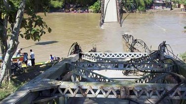 Denuncian derribo de 3 puentes en frontera venezolana